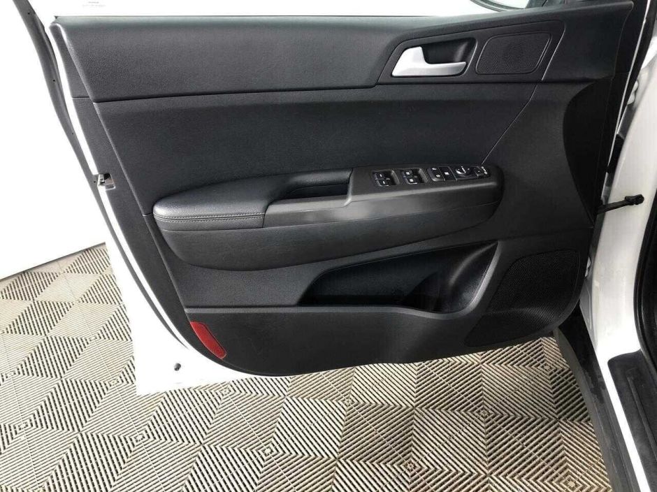 Kia Sportage, 2.0 л, АТ, 2017 фото 11