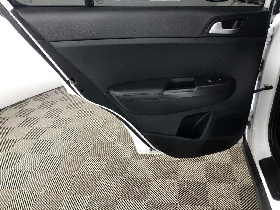 Kia Sportage, 2.0 л, АТ, 2017 фото 1