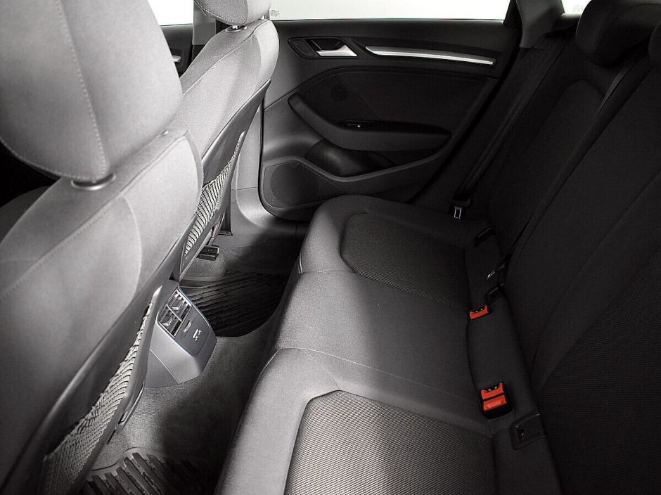 Audi A3, 1.5 л, Робот, 2018 фото 1