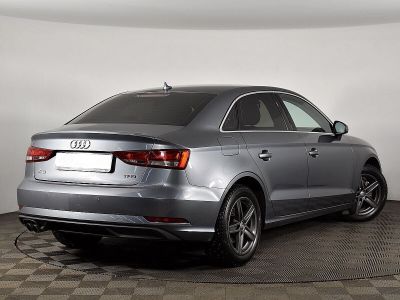 Audi A3, 1.5 л, РКПП, 2017 фото 4