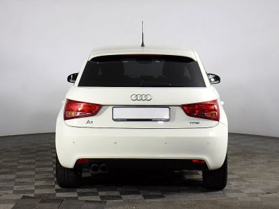 Audi A1, 1.4 л, РКПП, 2011 фото 6