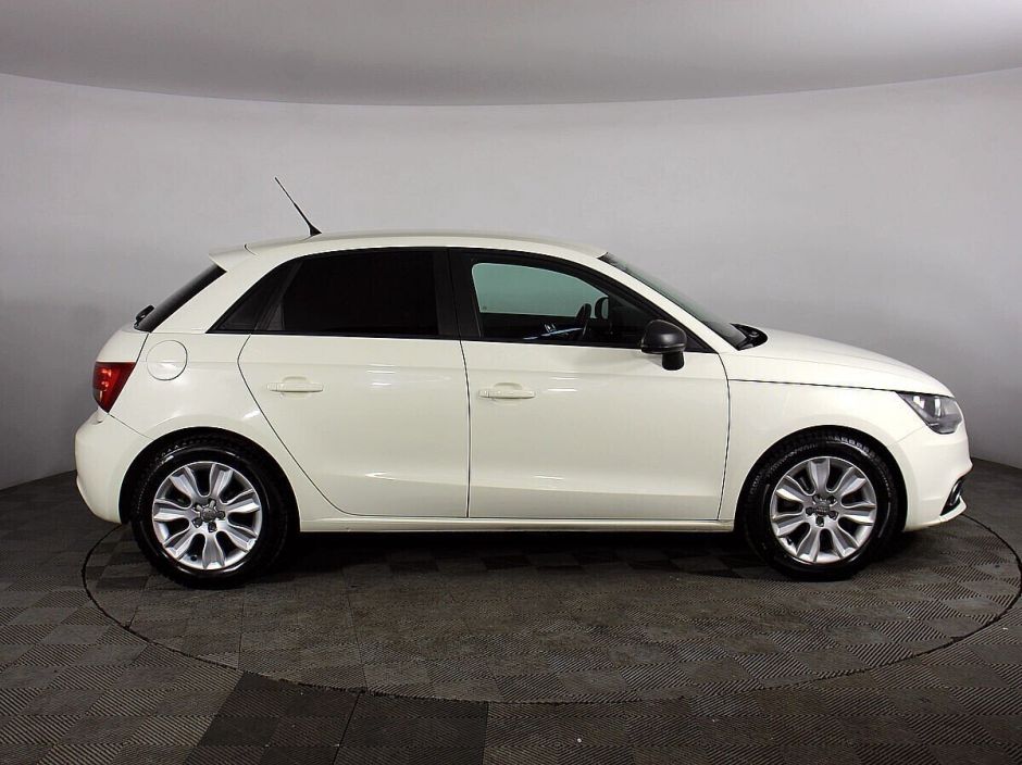 Audi A1, 1.4 л, Робот, 2011 фото 7