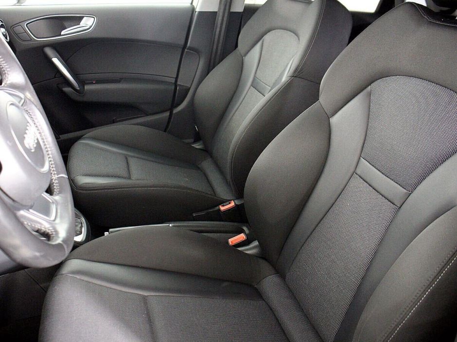 Audi A1, 1.4 л, Робот, 2011 фото 2