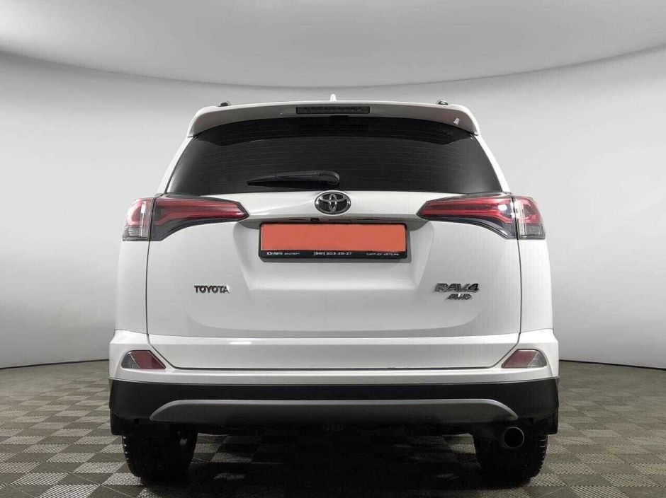 Toyota RAV4, 2.0 л, Вариатор, 2016 фото 8