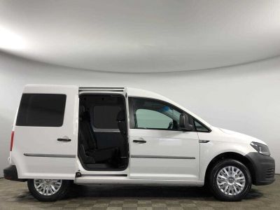 Volkswagen Caddy, 1.6 л, МКПП, 2017 фото 9