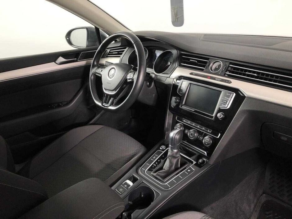 Volkswagen Passat, 1.4 л, Робот, 2017 фото 14