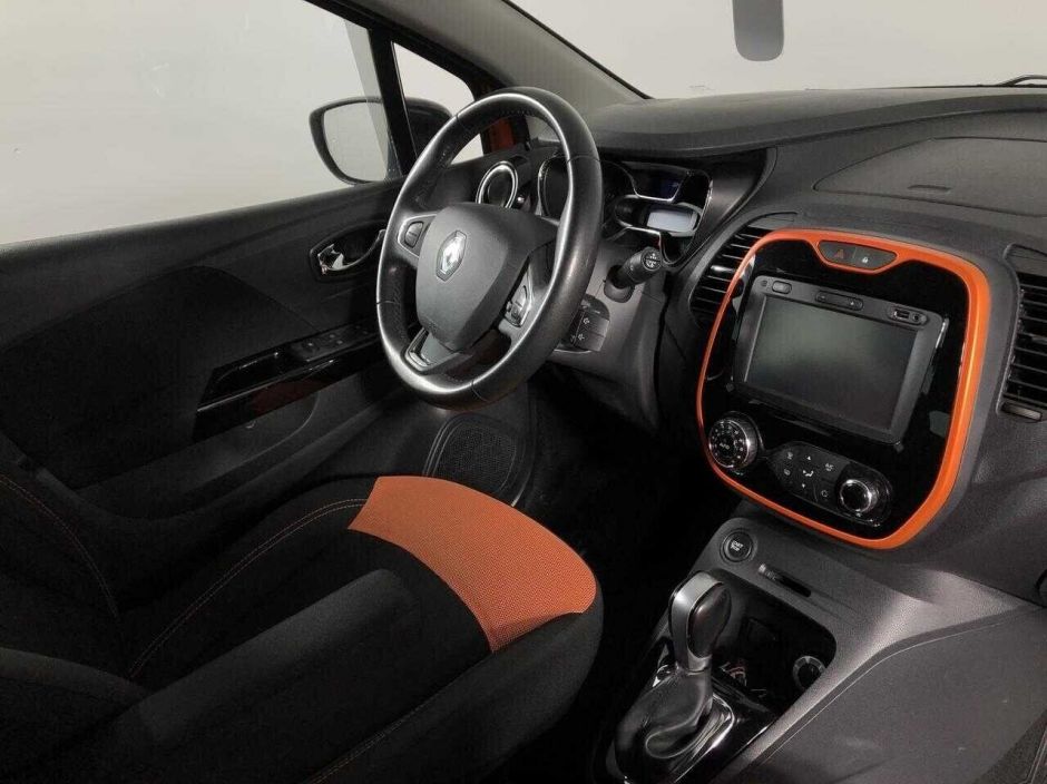 Renault Kaptur, 2.0 л, АТ, 2016 фото 2