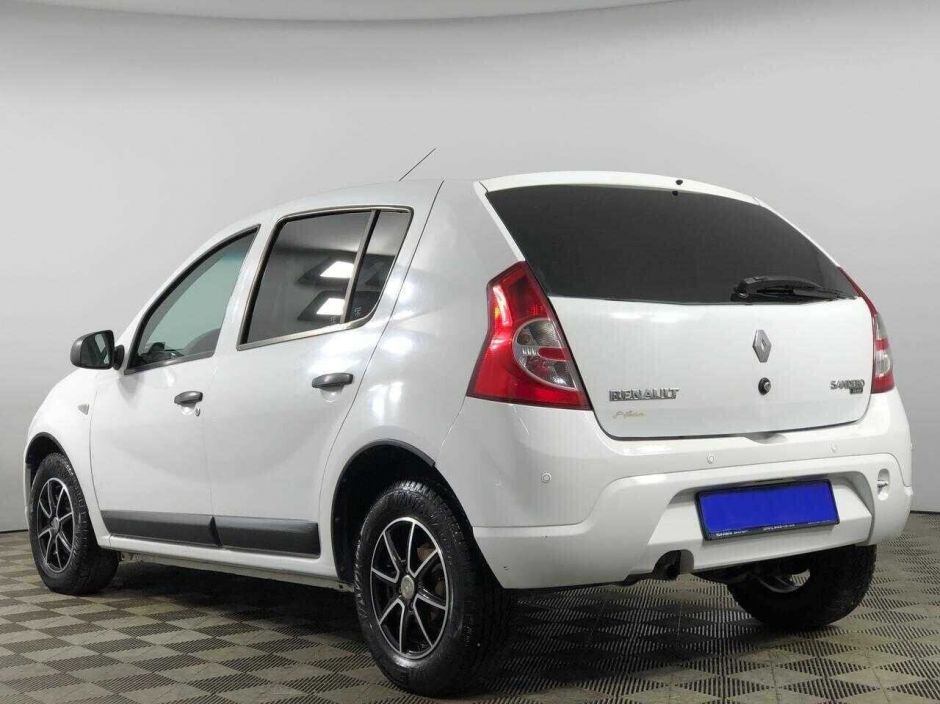 Renault Sandero, 1.6 л, АТ, 2012 фото 6