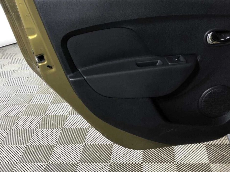 Renault Sandero, 1.6 л, АТ, 2016 фото 2