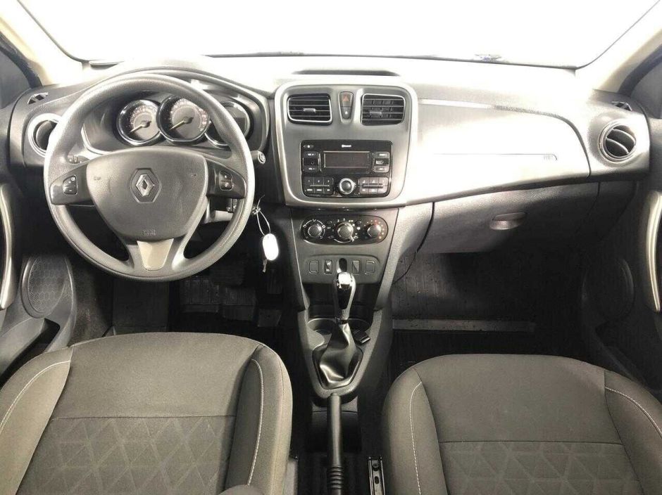 Renault Sandero, 1.6 л, АТ, 2018 фото 9