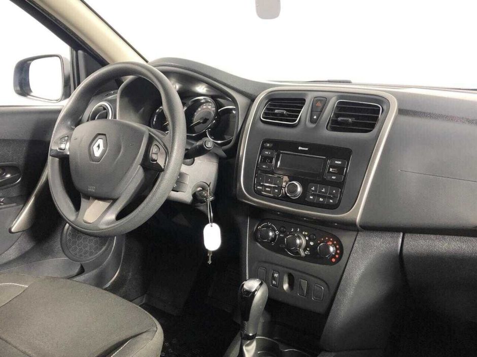 Renault Sandero, 1.6 л, АТ, 2018 фото 12