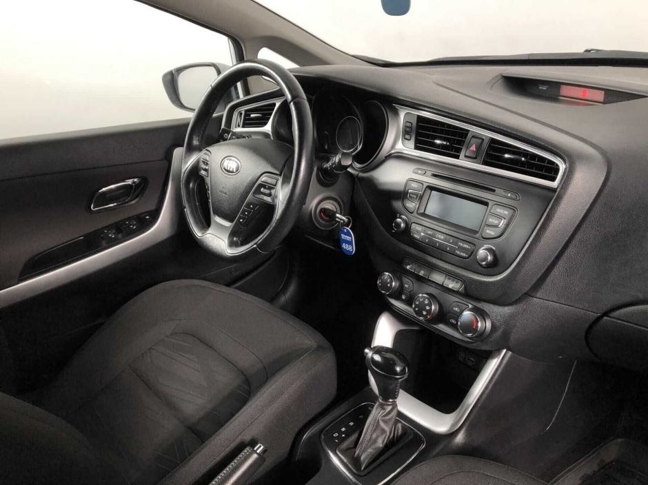 Kia Ceed, 1.6 л, АТ, 2018 фото 12