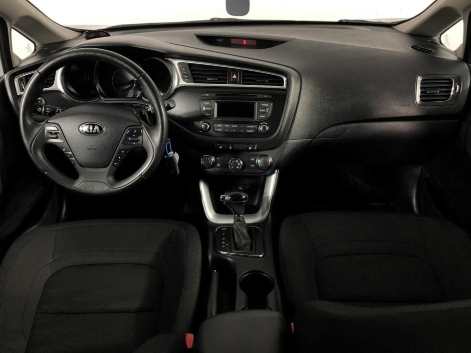 Kia Ceed, 1.6 л, АТ, 2017 фото 9