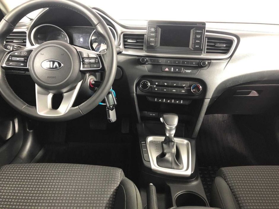 Kia Ceed, 1.6 л, АТ, 2019 фото 11