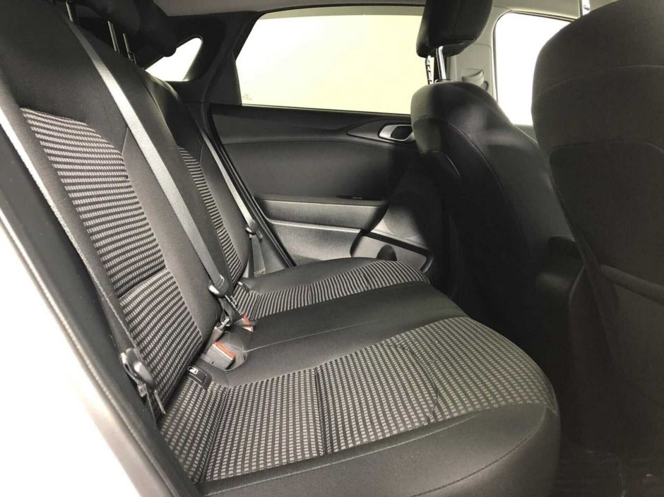 Kia Ceed, 1.6 л, АТ, 2019 фото 1