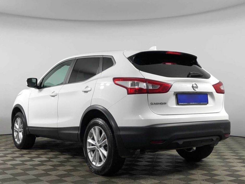 Nissan Qashqai, 2.0 л, Вариатор, 2018 фото 6