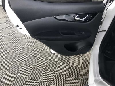 Nissan Qashqai, 2.0 л, CVT, 2018 фото 2