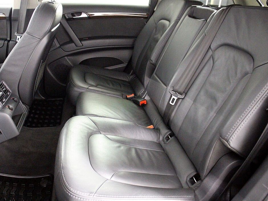 Audi Q7, 3.0 л, АТ, 2011 фото 1