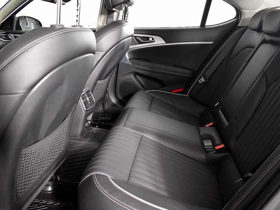 Genesis G70, 2.0 л, АТ, 2019 фото 1