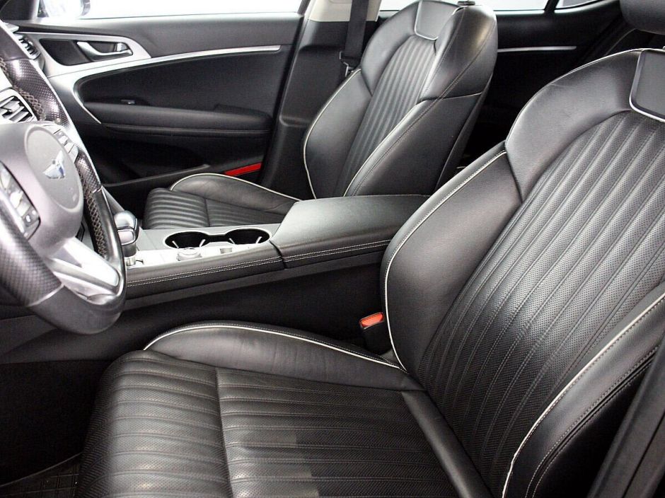 Genesis G70, 2.0 л, АТ, 2018 фото 5