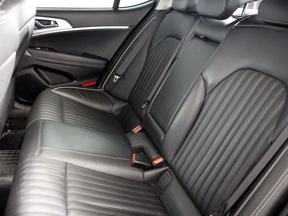 Genesis G70, 2.0 л, АТ, 2018 фото 1