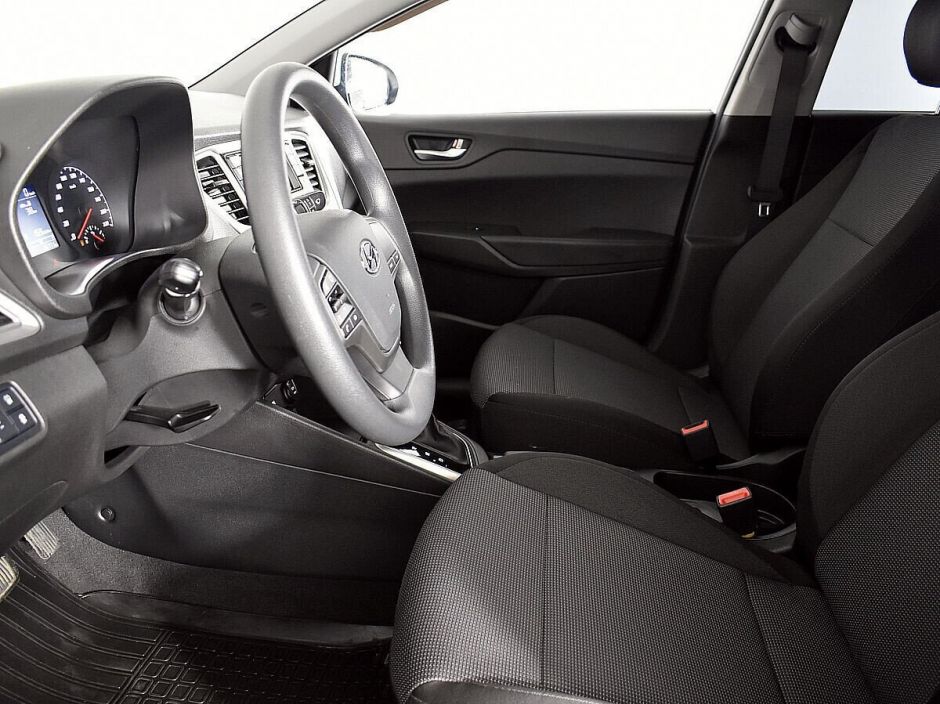 Hyundai Solaris, 1.6 л, АТ, 2020 фото 5