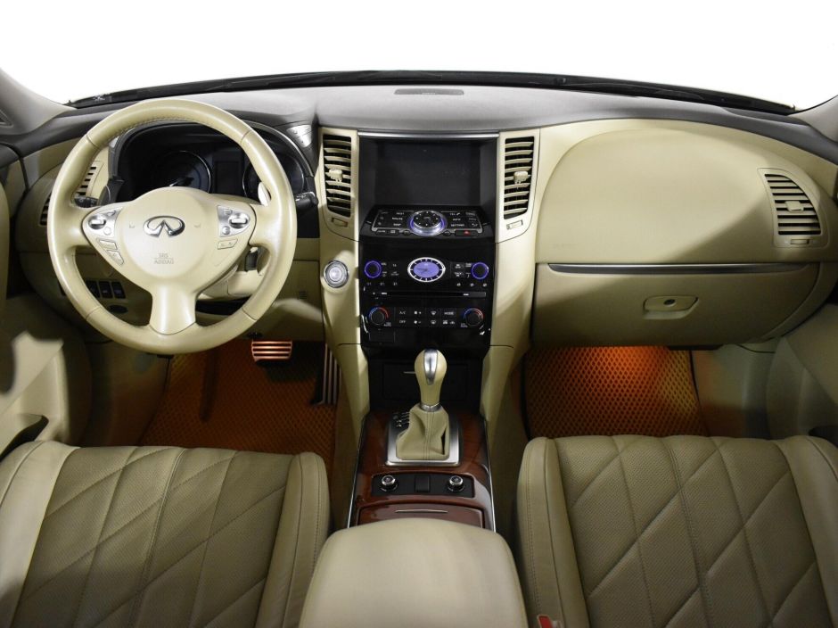 Infiniti QX70, 3.0 л, АТ, 2014 фото 5