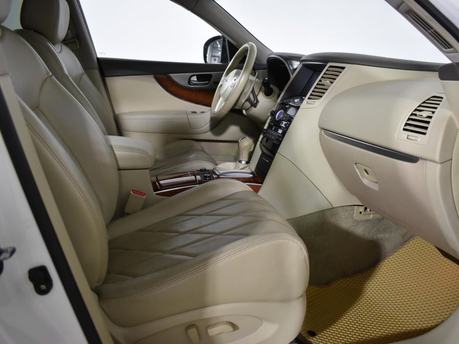 Infiniti QX70, 3.0 л, АТ, 2014 фото 8