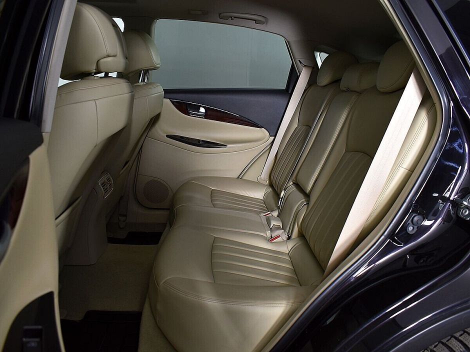 Infiniti QX50, 2.5 л, АТ, 2017 фото 2