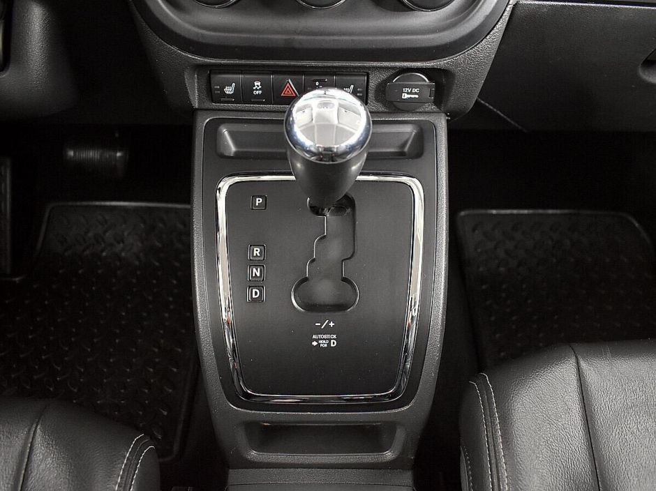 Jeep Liberty (Patriot), 2.4 л, Вариатор, 2010 фото 2