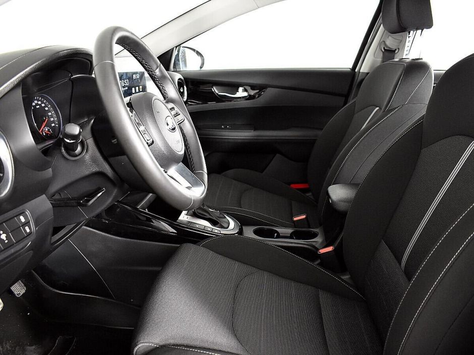 Kia Cerato, 2.0 л, АТ, 2020 фото 5