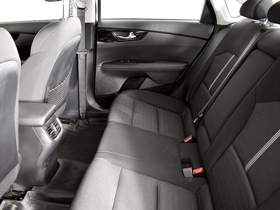 Kia Cerato, 2.0 л, АТ, 2020 фото 1