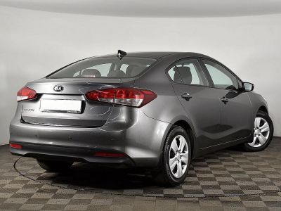 Kia Cerato, 2.0 л, АКПП, 2018 фото 4