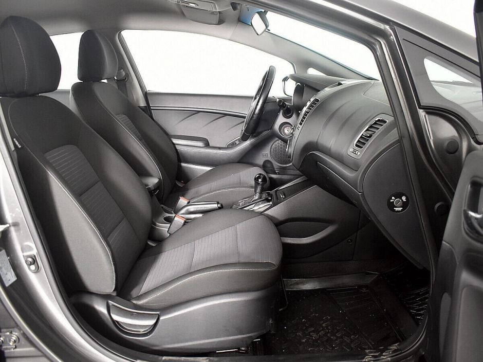 Kia Cerato, 2.0 л, АТ, 2018 фото 2