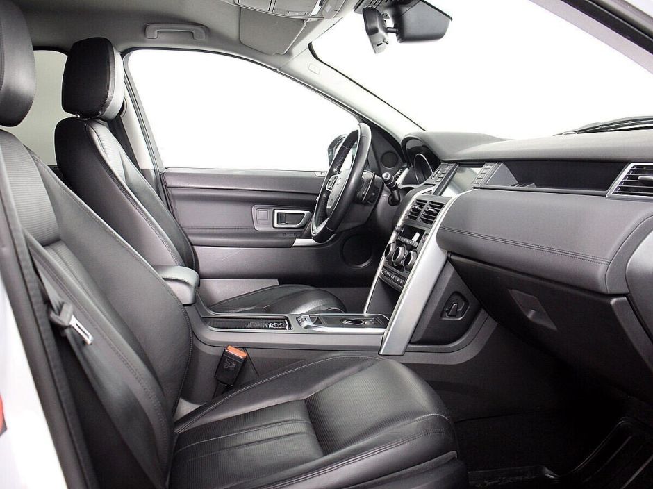 Land Rover Discovery Sport, 2.0 л, АТ, 2016 фото 2