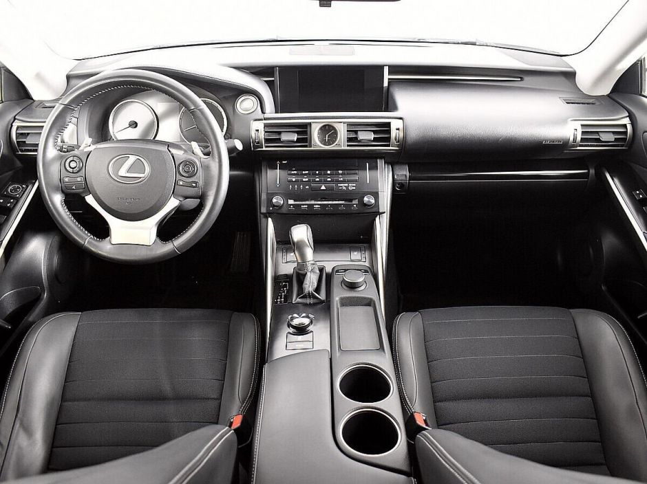 Lexus IS, 2.5 л, АТ, 2014 фото 8