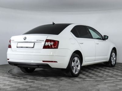 Skoda Octavia, 1.6 л, АКПП, 2018 фото 4