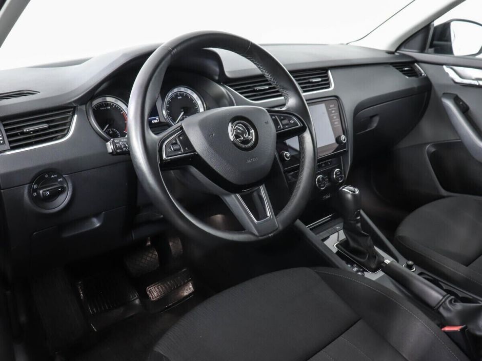 Skoda Octavia, 1.6 л, АТ, 2018 фото 5
