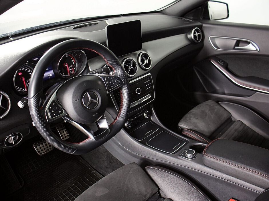Mercedes-Benz CLA, 1.6 л, Робот, 2018 фото 6