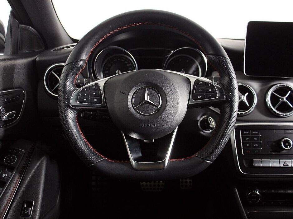Mercedes-Benz CLA, 1.6 л, Робот, 2018 фото 7
