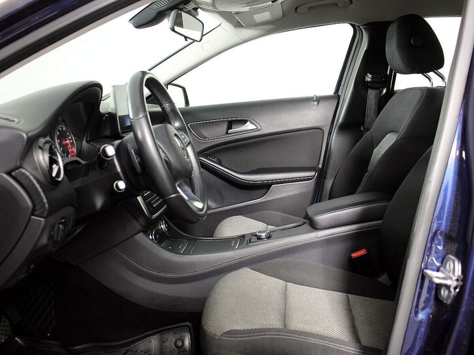 Mercedes-Benz GLA, 1.6 л, Робот, 2017 фото 5