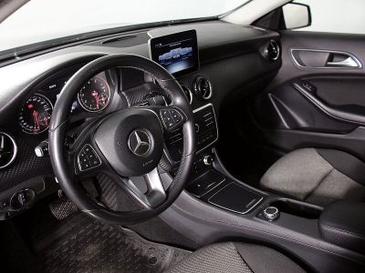 Mercedes-Benz GLA, 1.6 л, РКПП, 2017 фото 6