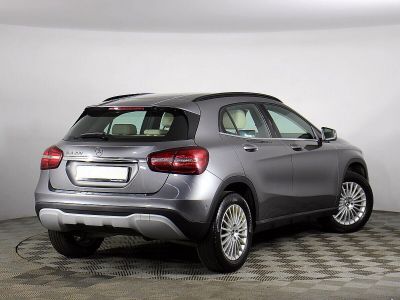 Mercedes-Benz GLA, 1.6 л, РКПП, 2019 фото 4