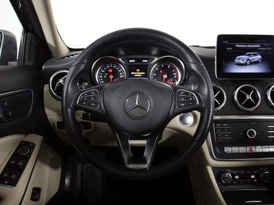 Mercedes-Benz GLA, 1.6 л, РКПП, 2019 фото 7