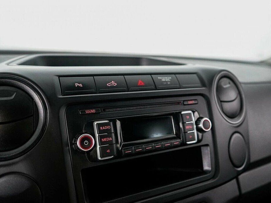 Volkswagen Amarok, 2.0 л, МТ, 2016 фото 13