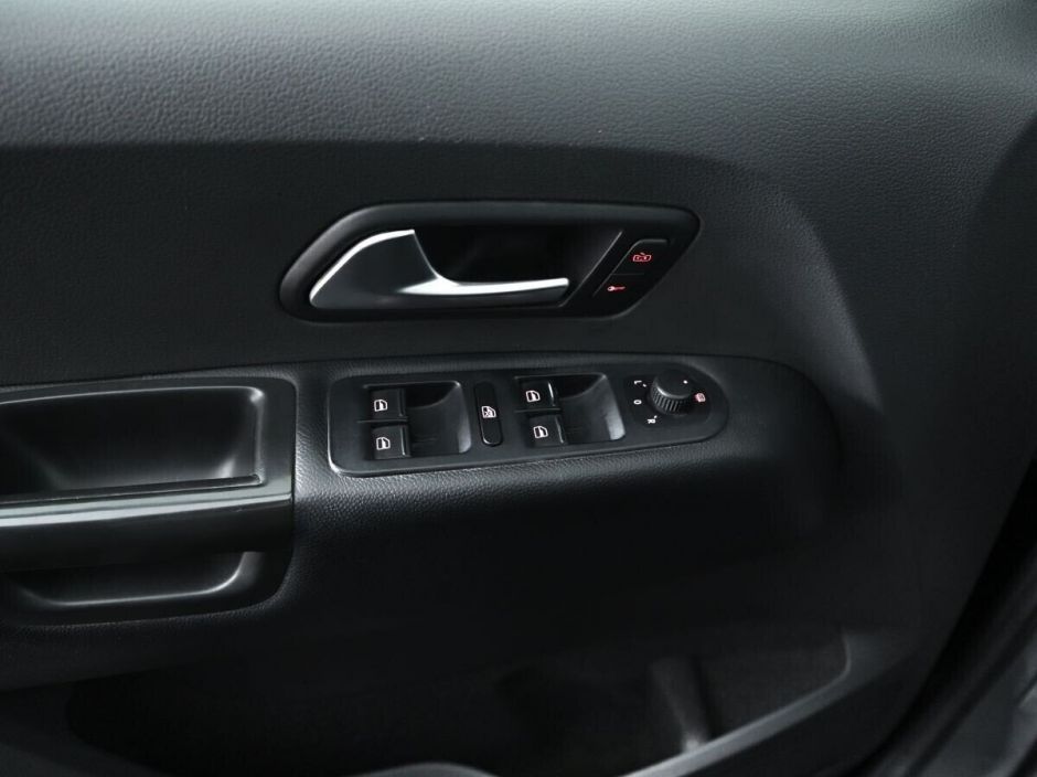 Volkswagen Amarok, 2.0 л, АТ, 2016 фото 1