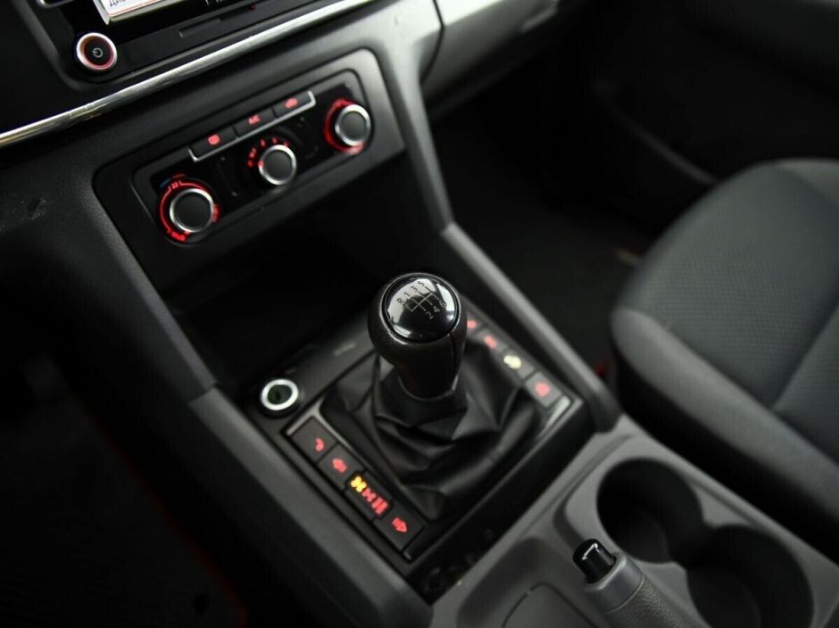 Volkswagen Amarok, 2.0 л, МТ, 2013 фото 9