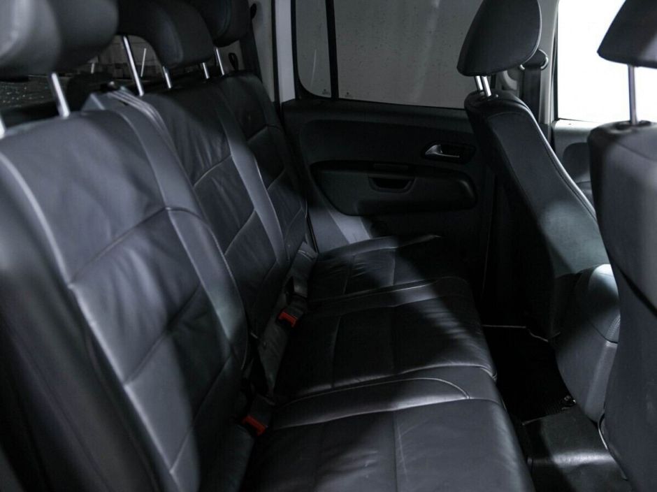 Volkswagen Amarok, 2.0 л, МТ, 2011 фото 1