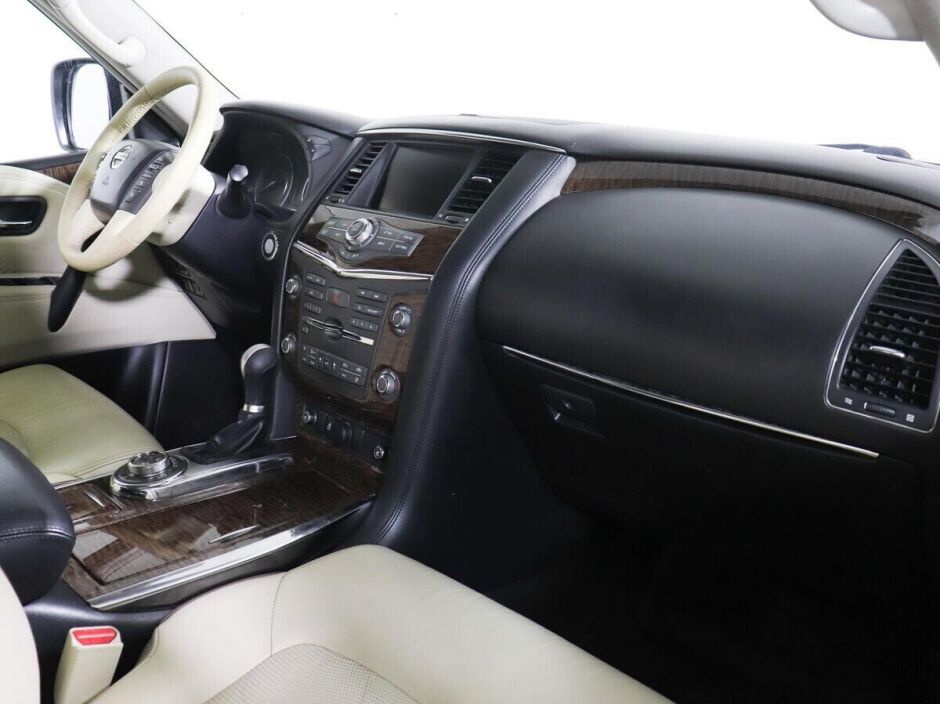 Nissan Patrol, 5.6 л, АТ, 2010 фото 10