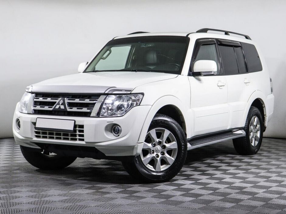 Mitsubishi Pajero, 3.0 л, АТ, 2013 фото 3